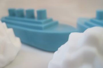 אני מרגישה כמו הטיטניק אחרי שנתקלה בקרחון